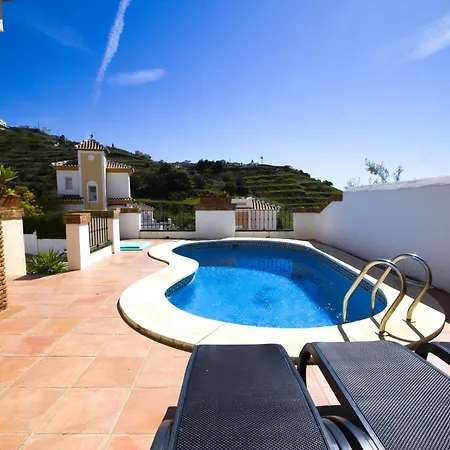 Vila Tamango Hill Silhouse Nerja